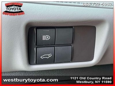 2022 Toyota Highlander - Photo 26