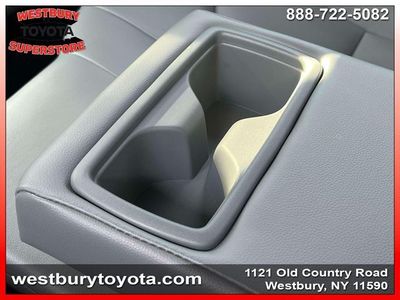 2022 Toyota Highlander - Photo 19