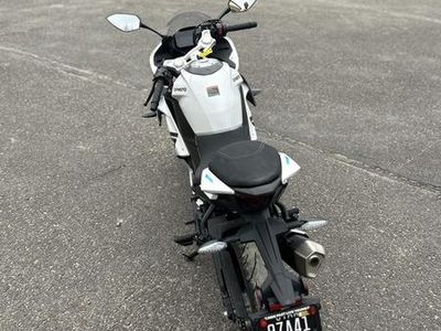 2024 CFMOTO 300SS - Photo 7