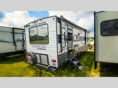 2025 Forest River RV Cherokee Grey Wolf - Photo 8