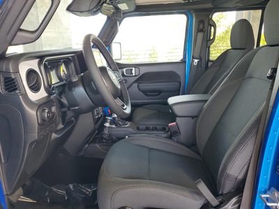 2026 Jeep Wrangler — photo 17 view