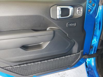 2026 Jeep Wrangler — photo 14 view