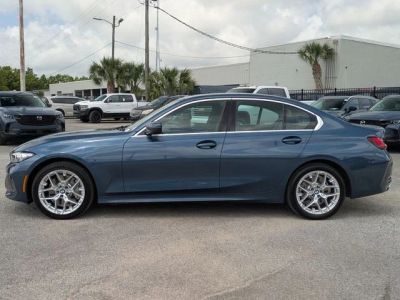2025 BMW 3 Series - Photo 2
