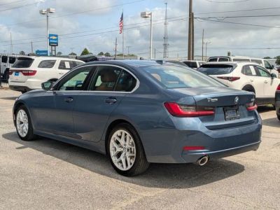 2025 BMW 3 Series - Photo 3