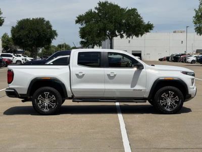 2024 GMC Canyon - Photo 3