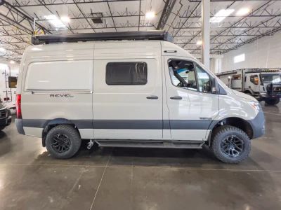 2027 Winnebago REVEL — photo 14 view