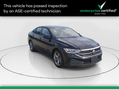 2024 Volkswagen Jetta SE Auto — front three-quarter view