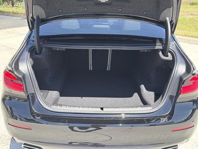 2023 BMW 5 Series - Photo 11