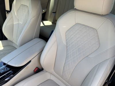 2023 BMW 5 Series - Photo 22