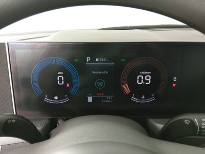 2025 Hyundai Sonata — photo 14 view
