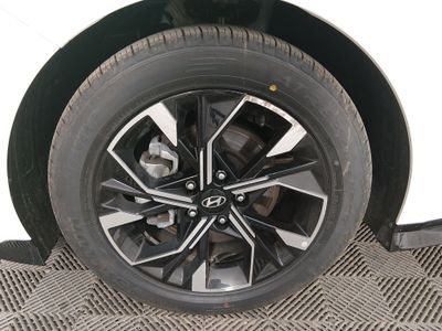 2025 Hyundai Sonata — photo 10 view