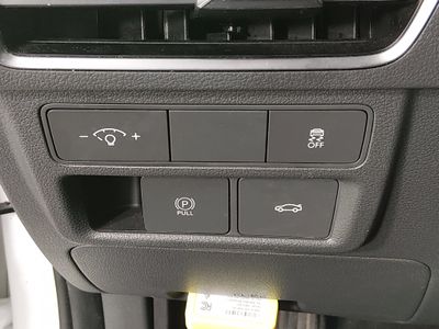 2025 Hyundai Sonata — photo 13 view