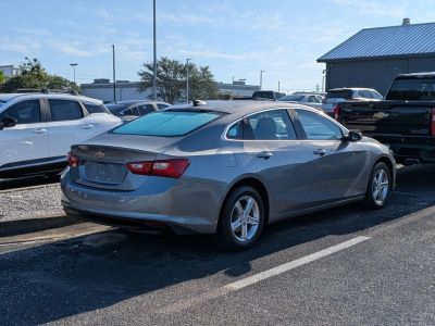 2023 Chevrolet Malibu — detail view