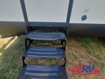 2021 Coachmen RV Spirit Ultra Lite — photo 15 view