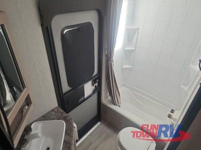 2021 Coachmen RV Spirit Ultra Lite — photo 30 view