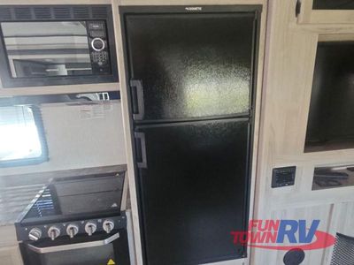 2021 Coachmen RV Spirit Ultra Lite — photo 24 view