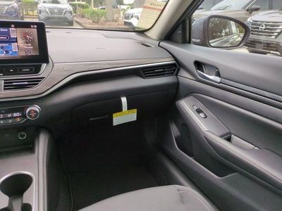 2025 Nissan Altima - Photo 15
