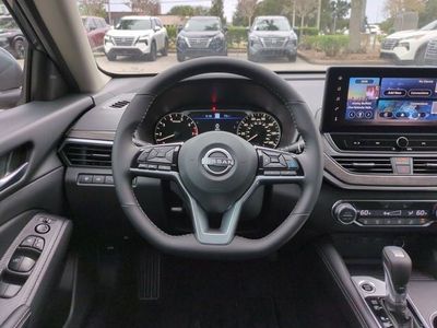 2025 Nissan Altima - Photo 14