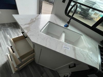 2026 Jayco Jay Flight SLX — photo 14 view