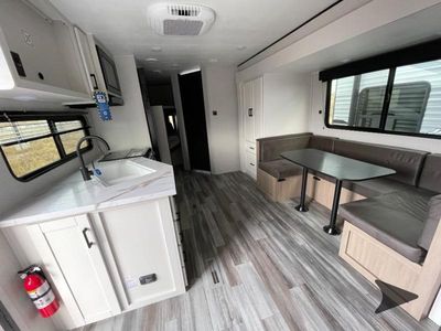 2026 Jayco Jay Flight SLX — photo 8 view