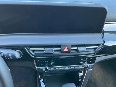 2026 Kia Seltos — photo 12 view