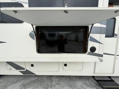 2019 Holiday Rambler Admiral - Photo 33