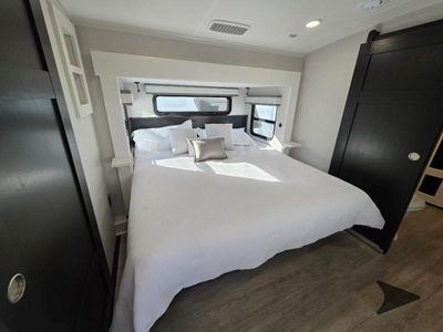 2026 Jayco Pinnacle — photo 44 view