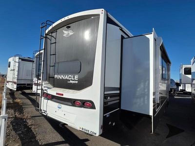 2026 Jayco Pinnacle — photo 19 view