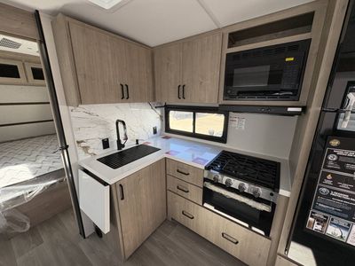 2026 Grand Design IMAGINE - Photo 21