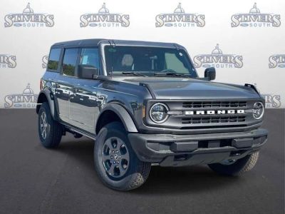 2026 Ford Bronco Big Bend in Gray — front three-quarter view