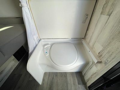 2026 Wayfinder RV GO BEYOND LTD — photo 28 view