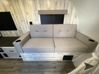 2026 Wayfinder RV GO BEYOND LTD — photo 17 view