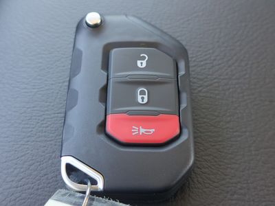 2026 Jeep Wrangler - Photo 31