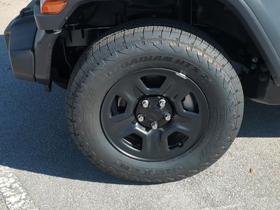 2026 Jeep Wrangler - Photo 11