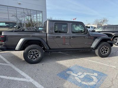 2026 Jeep Gladiator — photo 31 view