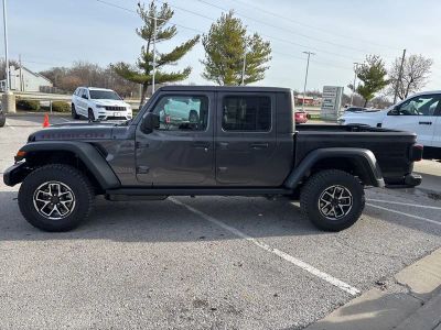 2026 Jeep Gladiator — photo 18 view