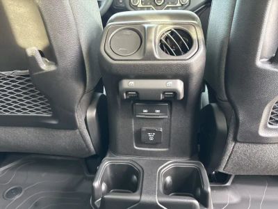 2026 Jeep Gladiator — photo 46 view