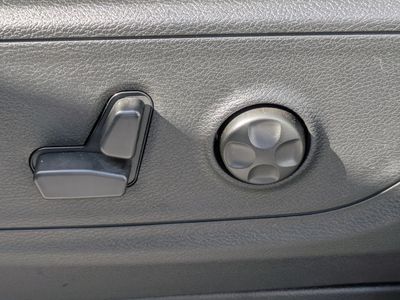 2026 Ram 1500 — photo 18 view