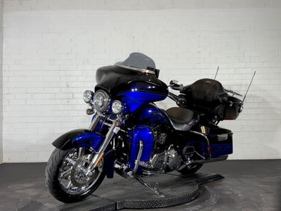 2011 Harley-Davidson CVO Ultra Classic Electra Glide - Photo 6
