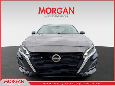 2025 Nissan Altima — photo 8 view