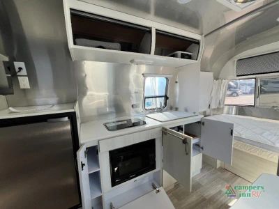 2024 Airstream Bambi - Photo 11