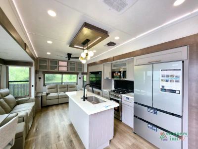 2026 Alliance RV Paradigm — photo 14 view