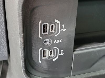 2025 Ram 3500 - Photo 36