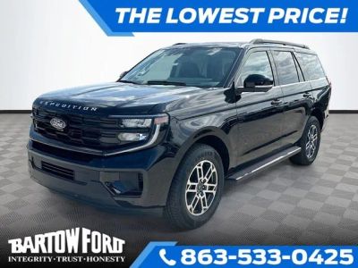 2026 Ford Expedition Active in Black Metallic — front three-quarter view