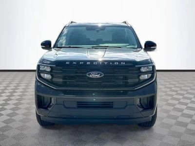 2026 Ford Expedition — side profile view