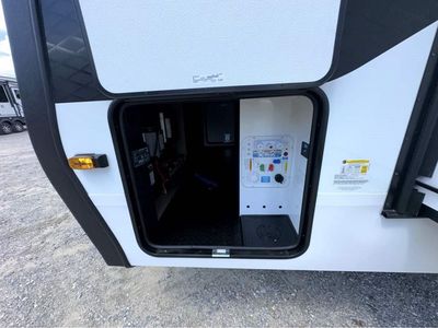 2026 Grand Reflection Travel Trailer — photo 9 view