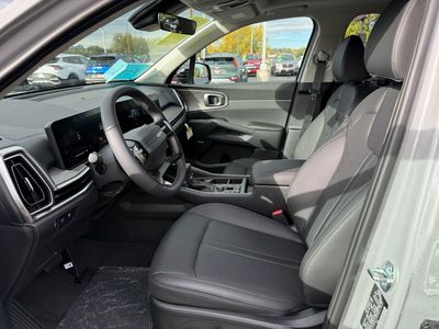 2026 Kia Sorento — photo 8 view