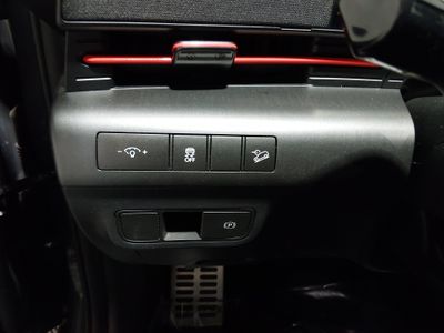 2024 Hyundai Kona — photo 13 view