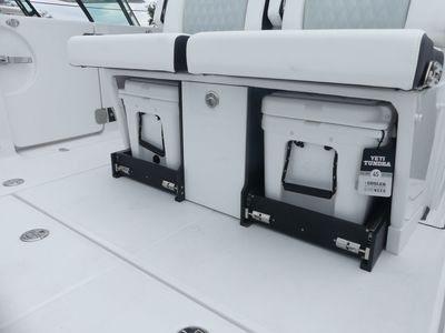 2026 Blackfin 332CC - Photo 24