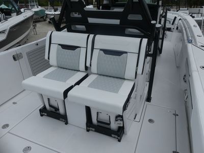 2026 Blackfin 332CC - Photo 8